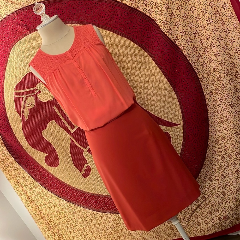 EUC Boden salmon smocked sleeveless top